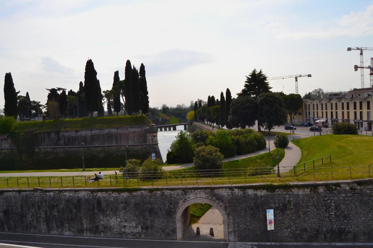 Zen Ar Holiday-Home Peschiera del Garda Bagian luar foto