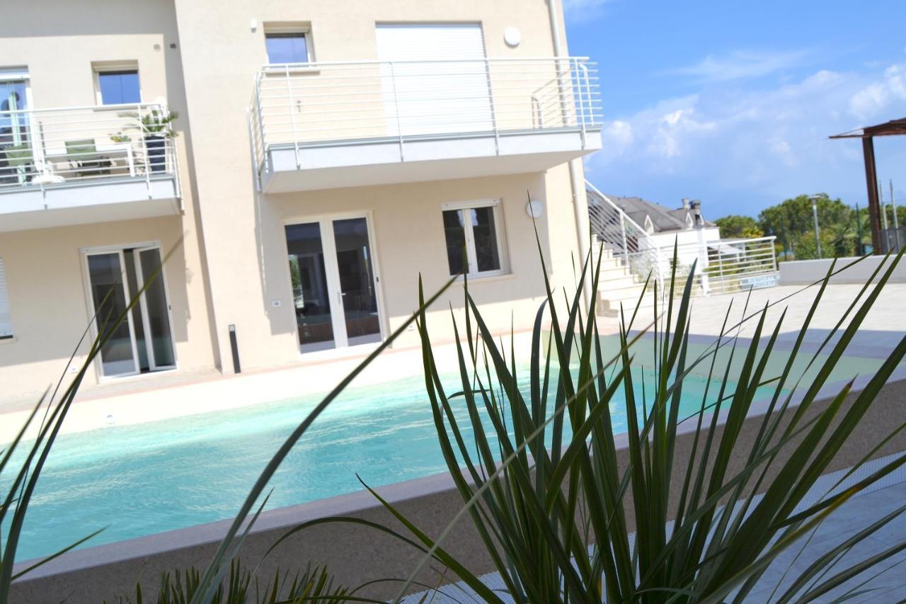 Zen Ar Holiday-Home Peschiera del Garda Bagian luar foto