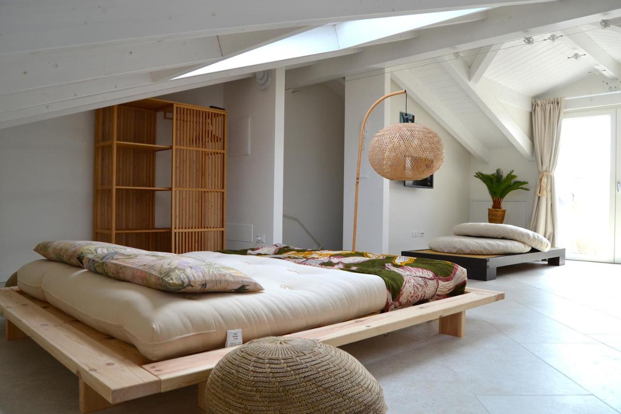 Zen Ar Holiday-Home Peschiera del Garda Bagian luar foto